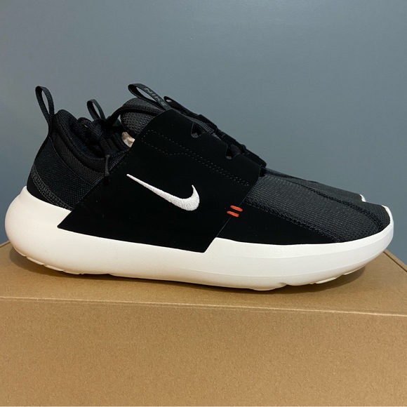 Nike E-Series AD Casual Shoes - Picture 2 of 10